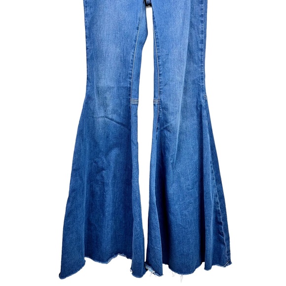 Free People Just Float On Flare Jeans SZ 26 - Picture 11 of 16